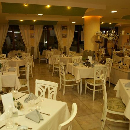 Hotel Fors Burgas ภายนอก รูปภาพ