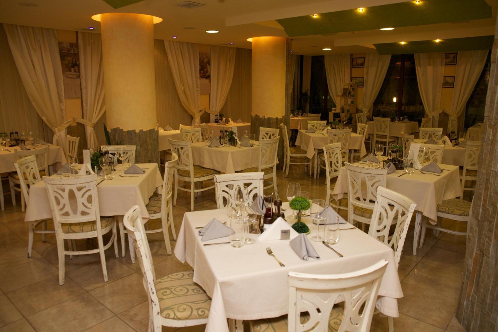 Hotel Fors Burgas ภายนอก รูปภาพ